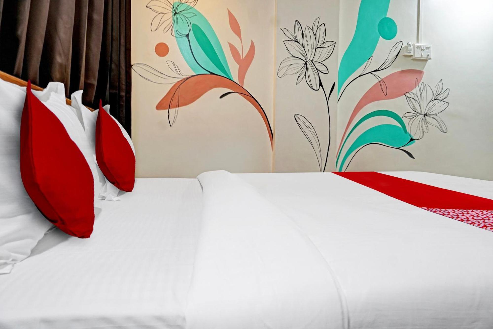 Super Hotel O Aru Sai Pune Exterior photo